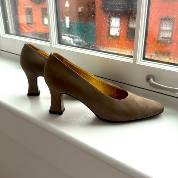 Taupe Suede Pancaldi “Made in Italy” Heels - Size 37.5B - Picture 1 of 7